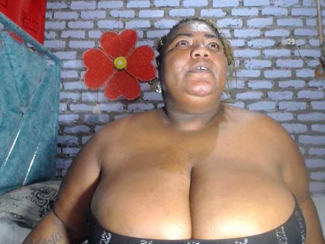 Live sex webcam photo for bustyboobsxxll #291867342