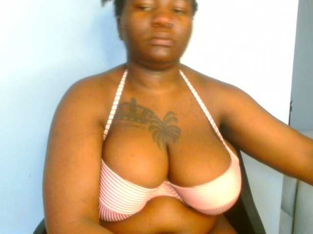 Live sex webcam photo for bustymelons69 #291765456