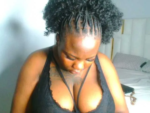 Live sex webcam photo for bustymelons69 #292222110