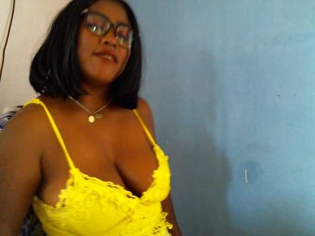 Live sex webcam photo for butterfly007 #277528008