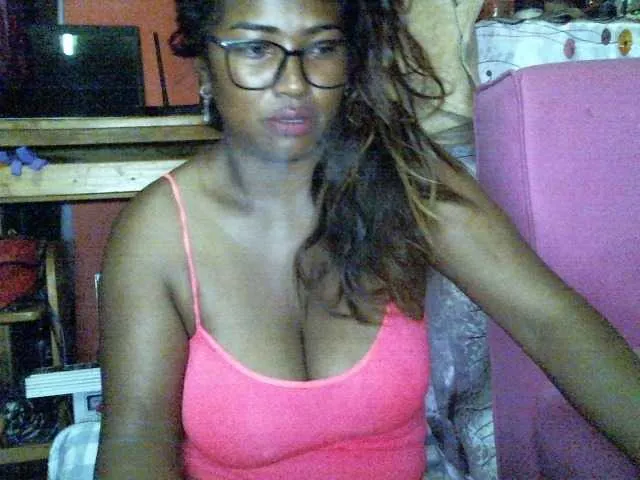 Live sex webcam photo for butterfly007 #290516749