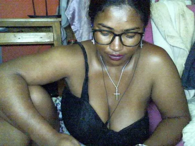 Live sex webcam photo for butterfly007 #290617910