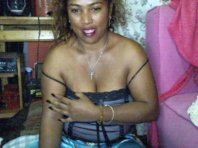 Live sex webcam photo for butterfly007 #290803069