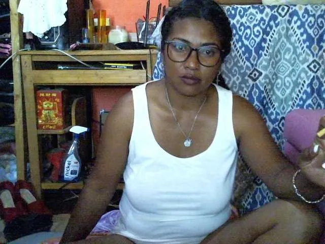 Live sex webcam photo for butterfly007 #292059018