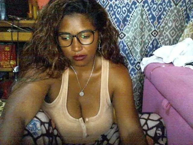 Live sex webcam photo for butterfly007 #292125168