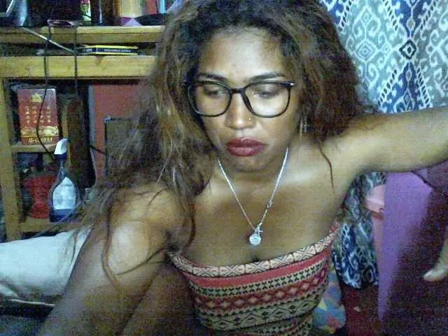 Live sex webcam photo for butterfly007 #292158297