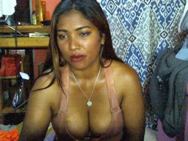 Live sex webcam photo for butterfly007 #292210466