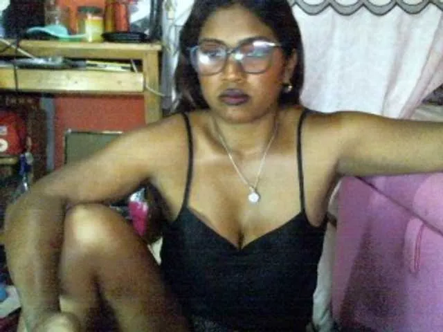 Live sex webcam photo for butterfly007 #292379555