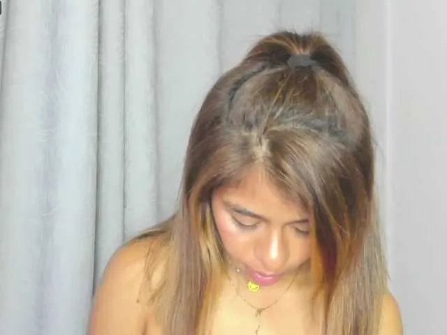 Live sex webcam photo for calena-evans #273422338