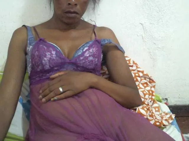 Live sex webcam photo for calinalove #271824945