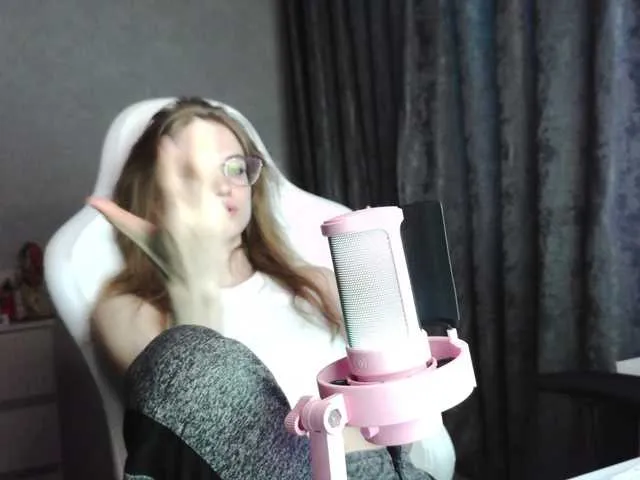 Live sex webcam photo for calviafarey #277973772