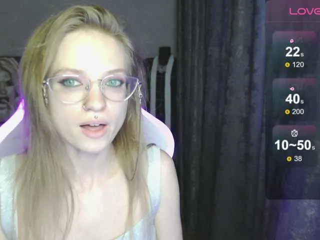 Live sex webcam photo for calviafarey #281408081