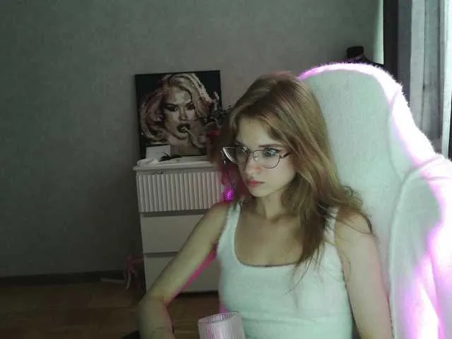 Live sex webcam photo for calviafarey #288588239