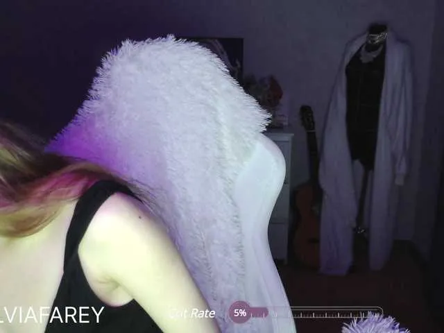 Live sex webcam photo for calviafarey #290044757