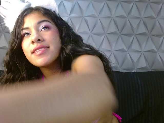 Live sex webcam photo for cami-bezos #277517966