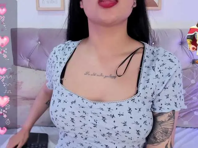 Live sex webcam photo for camiilabrandz #276902972