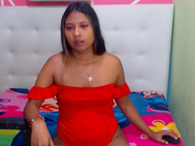 Live sex webcam photo for camilasweet18 #272333523