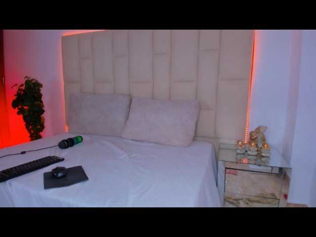 Live sex webcam photo for camilawhitee #276470917