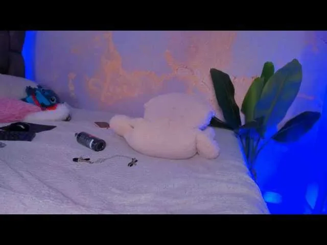 Live sex webcam photo for camilawhitee #292272230