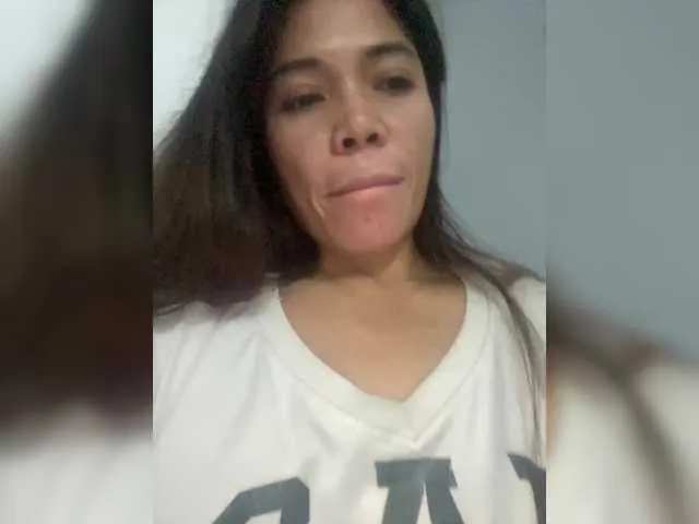 Live sex webcam photo for candicelovee #291935367