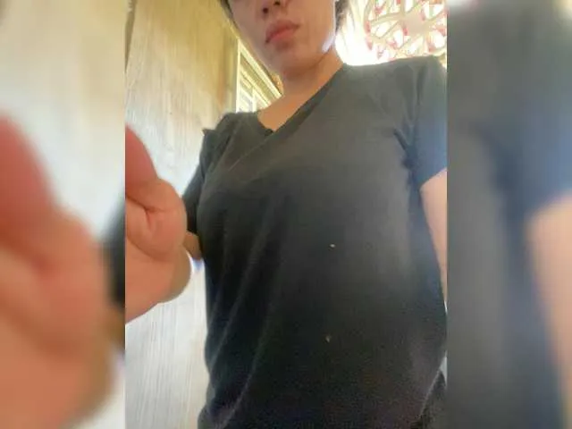 Live sex webcam photo for candicelovee #292298238