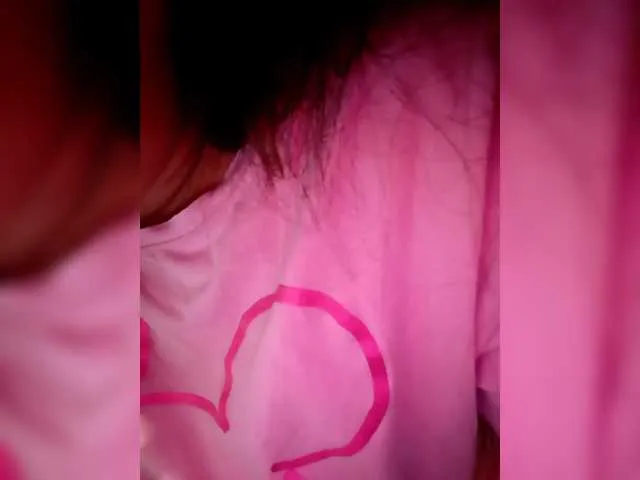 Live sex webcam photo for candicelovee #292321266