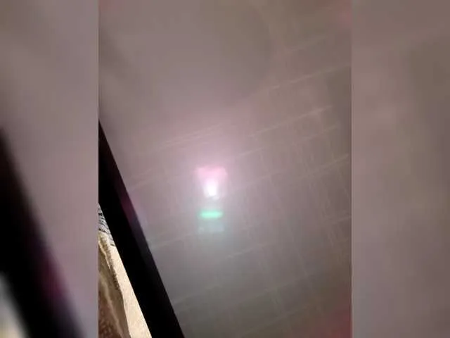 Live sex webcam photo for candicelovee #292415246