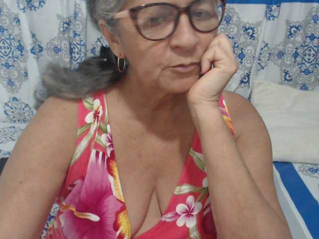 Live sex webcam photo for candy-mature #272924149
