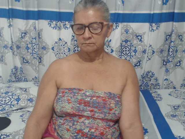 Live sex webcam photo for candy-mature #272973916