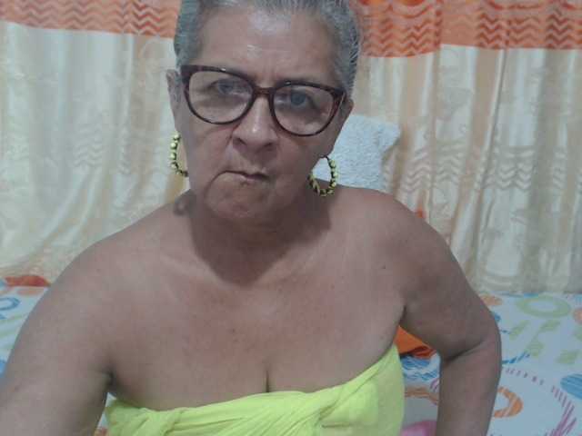 Live sex webcam photo for candy-mature #273046769