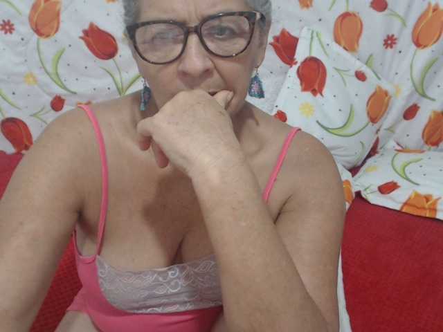Live sex webcam photo for candy-mature #273183102