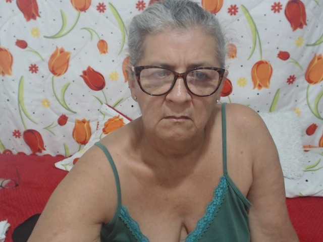 Live sex webcam photo for candy-mature #273266065