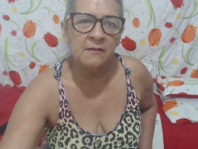 Live sex webcam photo for candy-mature #273293773