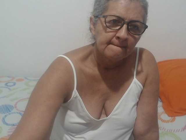 Live sex webcam photo for candy-mature #274382301