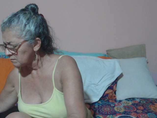 Live sex webcam photo for candy-mature #277733520