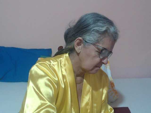 Live sex webcam photo for candy-mature #277805226