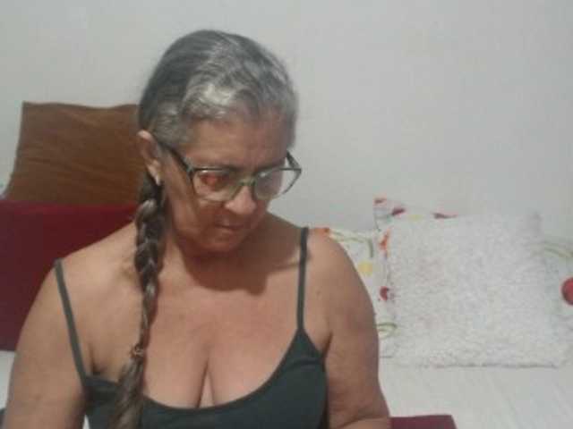 Live sex webcam photo for candy-mature #277994989