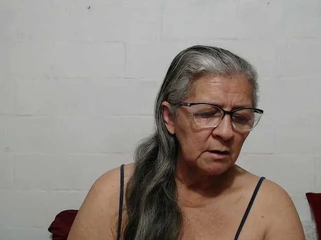 Live sex webcam photo for candy-mature #292095139