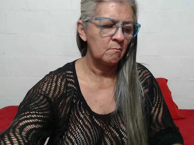 Live sex webcam photo for candy-mature #292152399