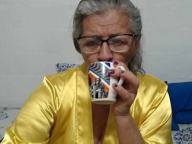 Live sex webcam photo for candy-mature #292328493