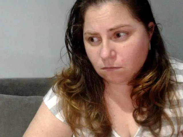 Live sex webcam photo for candycream74 #272079149