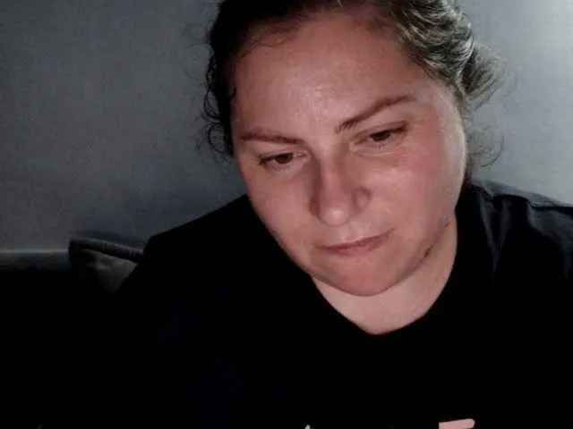 Live sex webcam photo for candycream74 #272260295