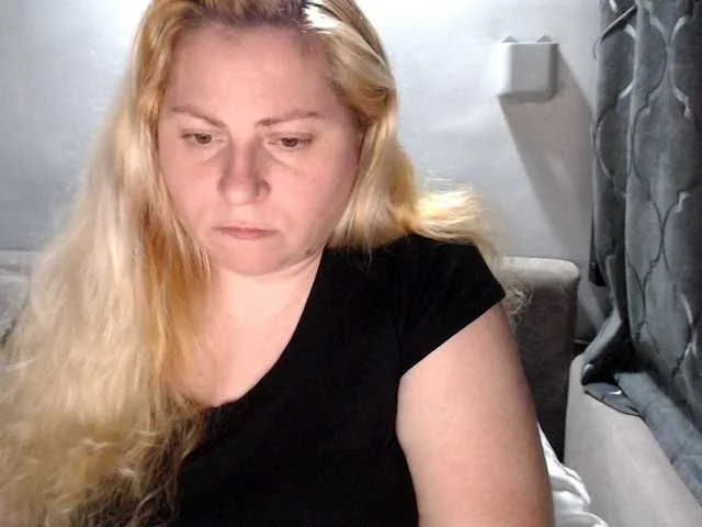 Live sex webcam photo for candycream74 #290267682