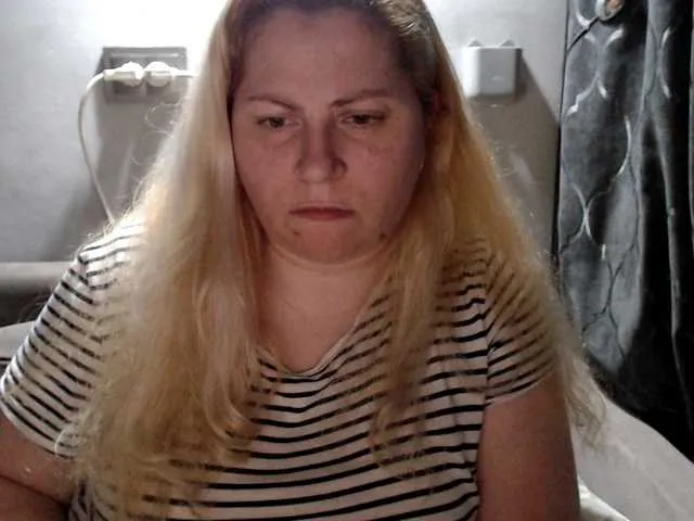 Live sex webcam photo for candycream74 #290301140