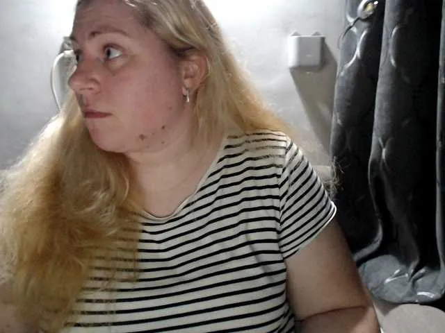 Live sex webcam photo for candycream74 #290309610