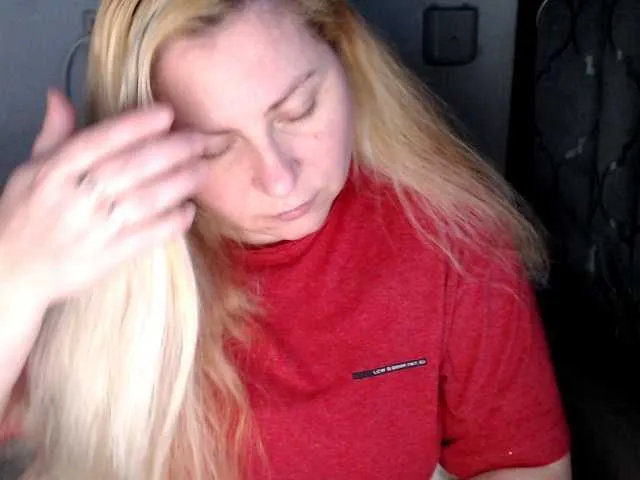 Live sex webcam photo for candycream74 #290321829