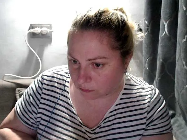 Live sex webcam photo for candycream74 #291054218