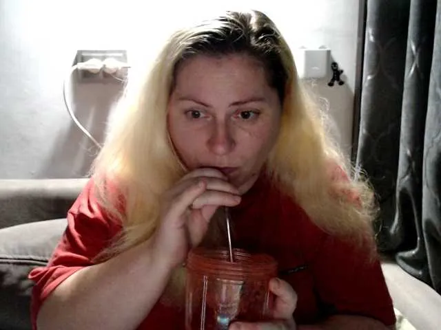 Live sex webcam photo for candycream74 #291232619