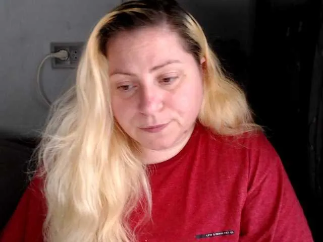 Live sex webcam photo for candycream74 #291238321