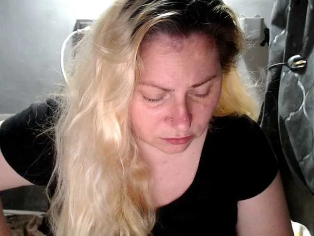 Live sex webcam photo for candycream74 #291366183